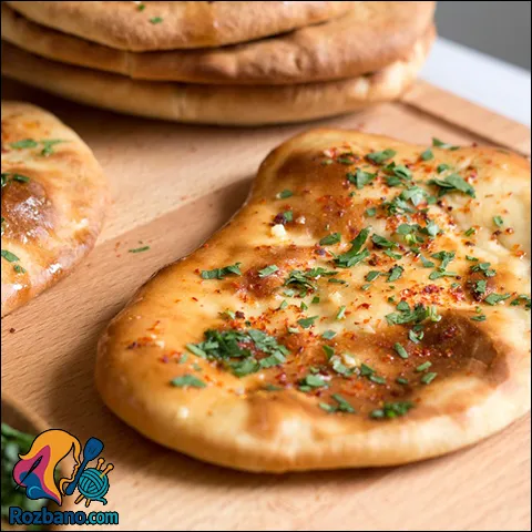 تهیه نان فوری برای صبحانه در تابه خانگی
