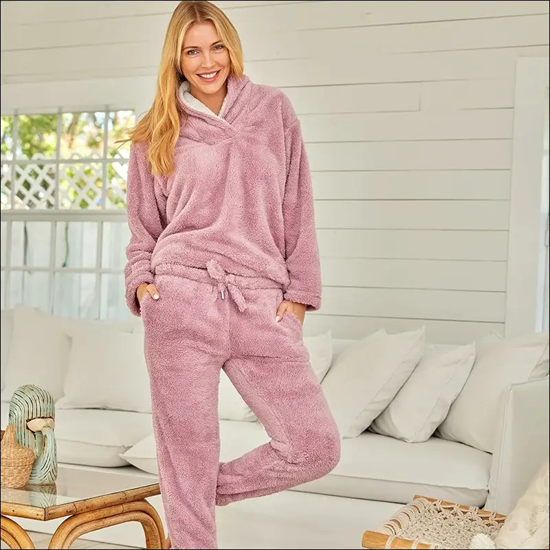 مدل لباس خواب زنانه جدید - لباس خواب کرکی (Fleece Sleepwear)