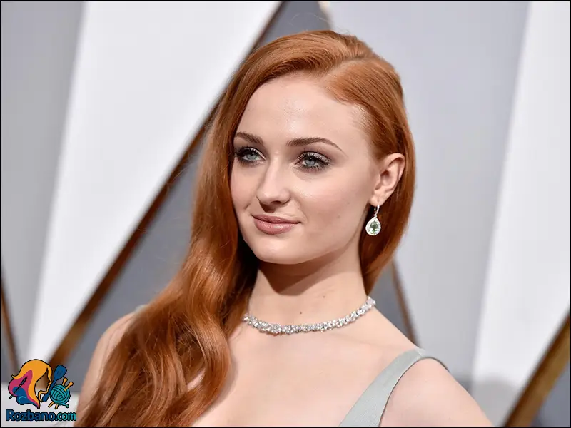 بیوگرافی سوفی ترنر بازیگر سریال تاج و تخت