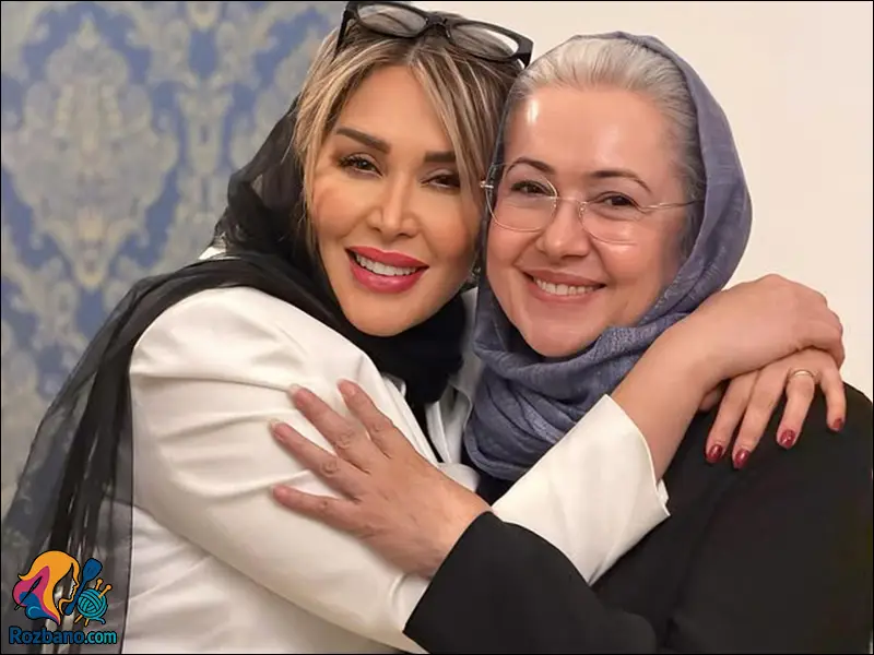 بیوگرافی سارا منجزی پور - مادر سارا منجزی پور