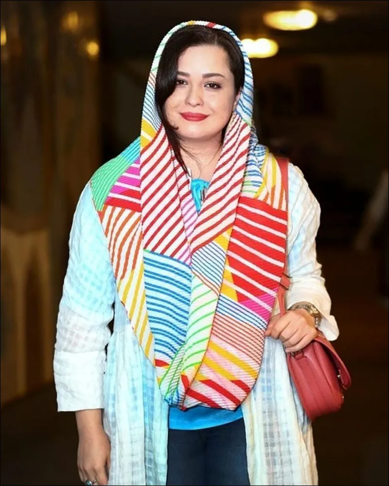 مدل شال و روسری بازیگران به سبک جدید - مدل شال و روسری مهرواه شریفی نیا