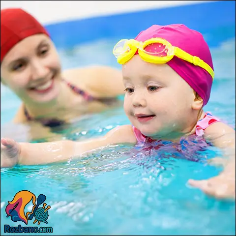 آموزش شنا به کودکان و بهترین سن شروع شنا