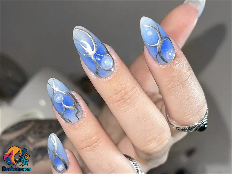 طراحی مدل ناخن جدید و شیک - طراحی ناخن آورا آبی و متالیک