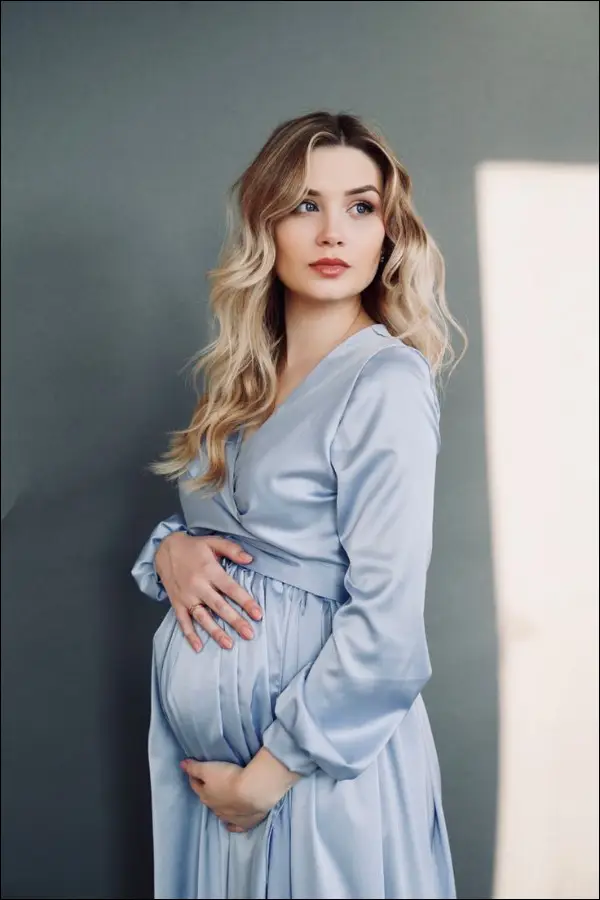 مدل لباس بارداری بلند - پیراهن ساتن آستین بلند بارداری
