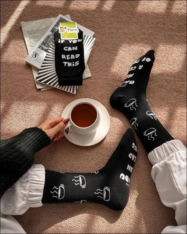 راهنمای خرید جوراب اسپرت دخترانه با طراحی اسپرت