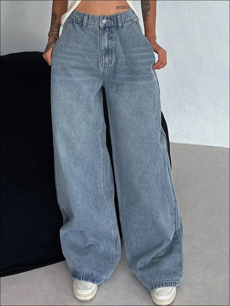 معرفی انواع مدل شلوار لی زنانه - شلوار جین بَگی (Baggy Jeans)