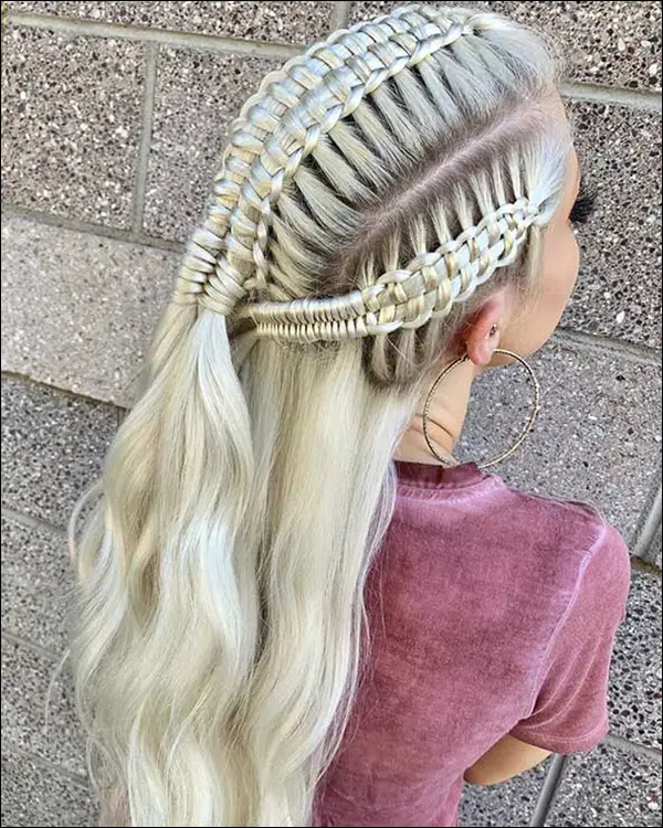 مدل بافت مو دخترانه بسیار جذاب نردبانی