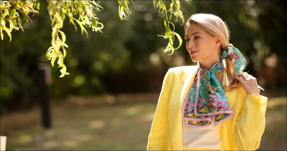 ایده ست لباس بهاری - استایل بهاری با شال های رنگارنگ