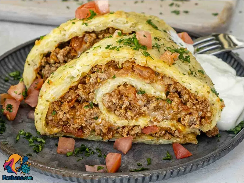 دستور تهیه رولت گوشت با پوره سیب زمینی مخصوص