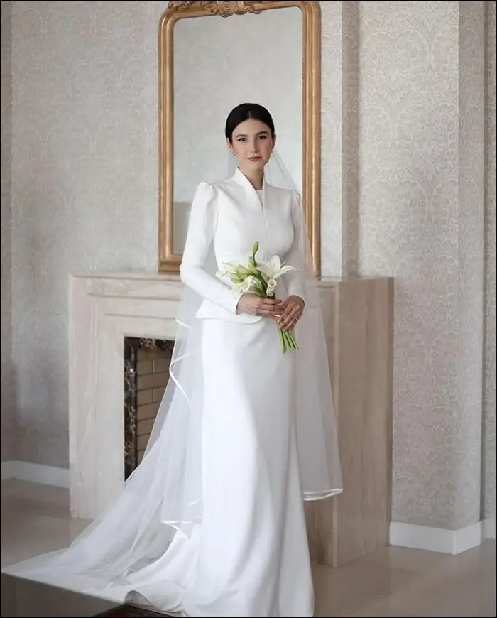 مدل لباس عروس خوش استایل با پارچه دانتل و گیپور