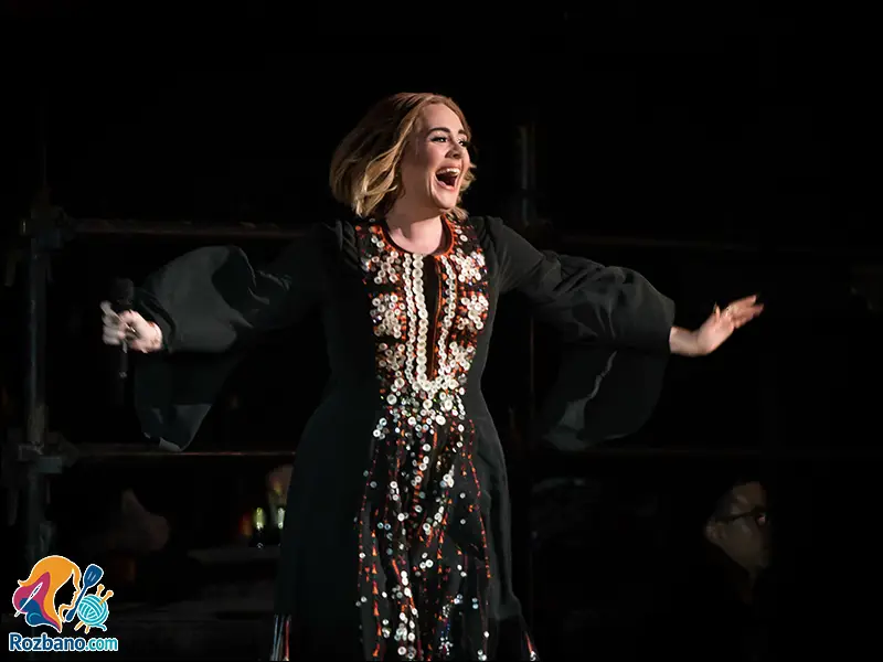 استایل و مدل لباس ادل در فستیوال موسیقی بریتانیا