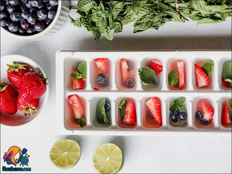 طرز تهیه یخ طعم دار با میوه های فصل