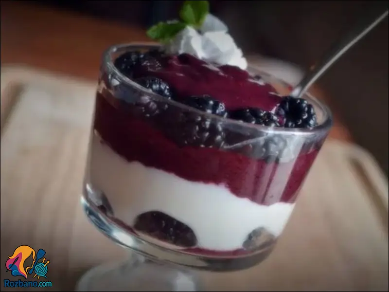 طرز تهیه دسر خامه شاتوتی خوشمزه و مجلسی در خانه