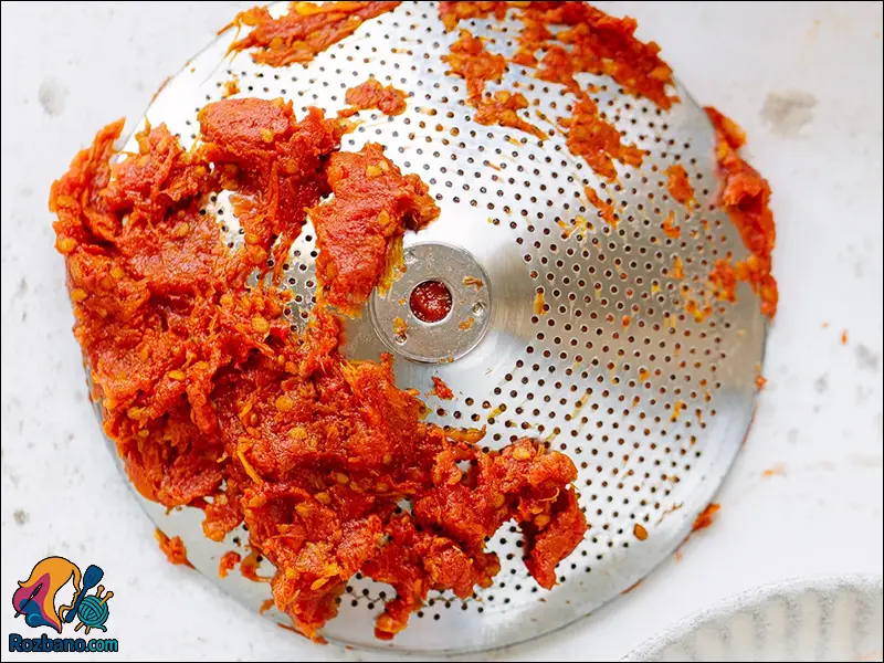 طرز تهیه رب گوجه فرنگی خانگی با رنگ طبیعی