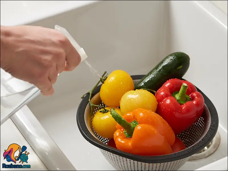 اسپری محلول خانگی برای ضدعفونی سبزیجات تازه