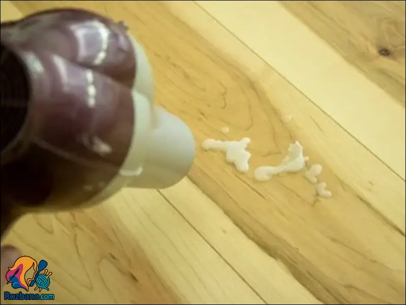 پاک کردن لکه شمع از روی چوب