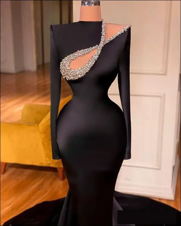 مدل لباس شب مشکی - لباس مجلسی مشکی بالاتنه کار شده