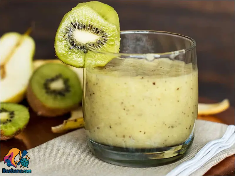 بهترین نوشیدنی برای درمان نفخ و یبوست با گلابی و کیوی