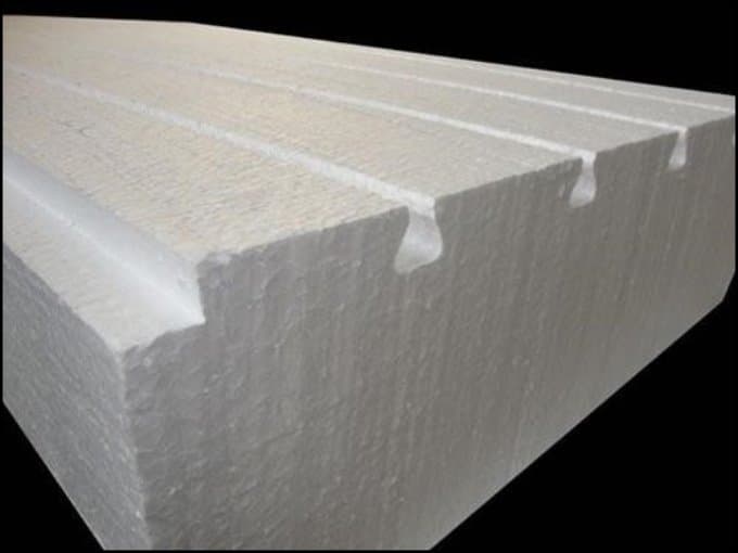https://up.rozbano.com/view/3034864/Application%20of%20foam%20in%20construction.jpg