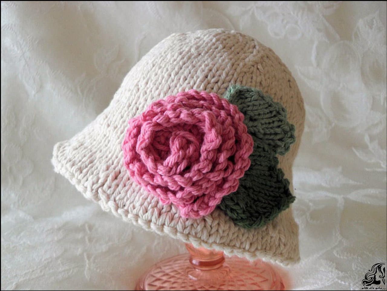 https://up.rozbano.com/view/2893763/Baby%20Hat%20Rose-01.jpg