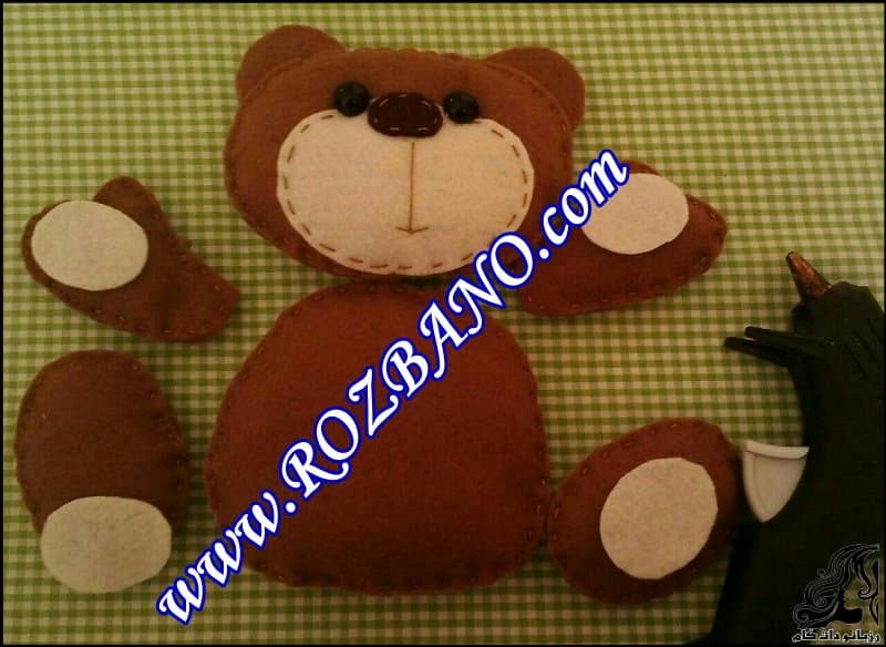 https://up.rozbano.com/view/2847364/Bear%20Felt%20Doll-06.jpg