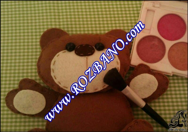 https://up.rozbano.com/view/2847365/Bear%20Felt%20Doll-07.jpg