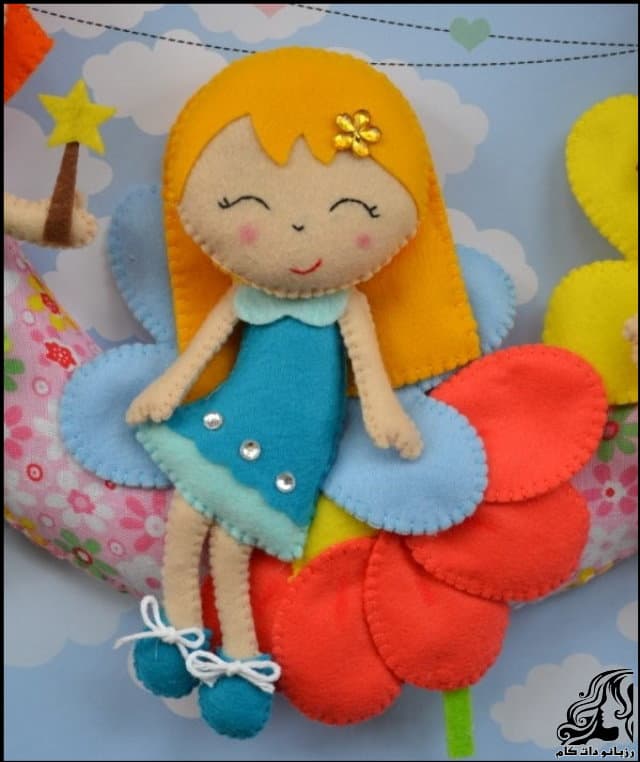 https://up.rozbano.com/view/2953147/Beautiful%20doll%20on%20the%20door-01.jpg