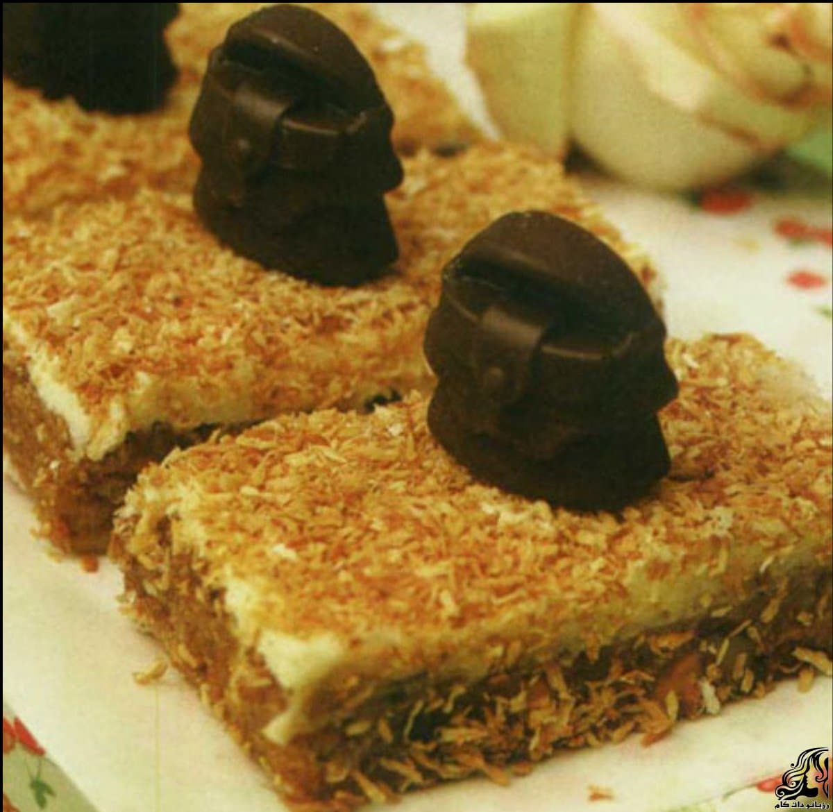 https://up.rozbano.com/view/2870196/Coconut%20Slice.jpg