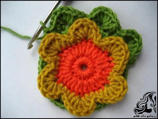 https://up.rozbano.com/view/3105784/Crochet%20Blooming%20Flower%20Cushion-15.jpg