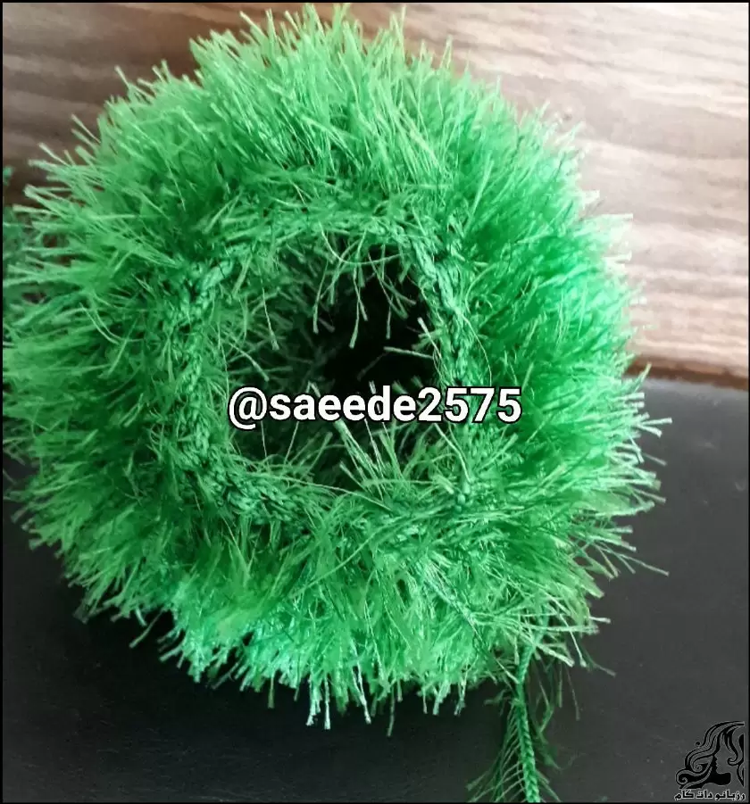 بافت سبزه عید با قلاب برای تزیین سفره نوروزی