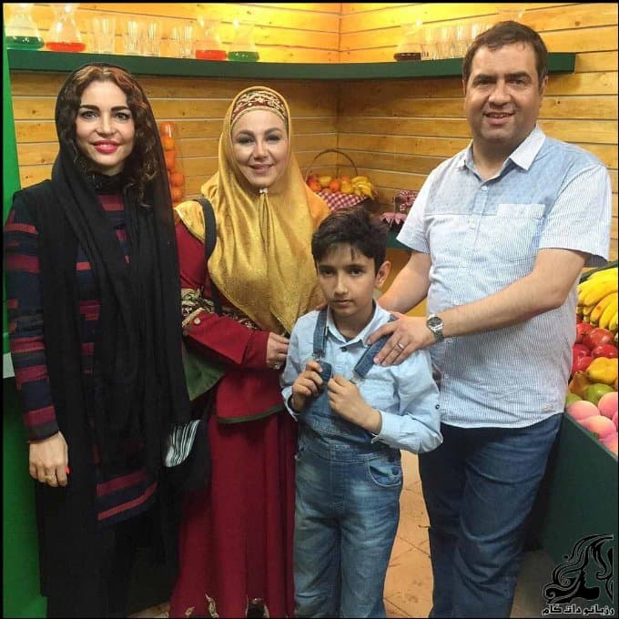 عکس فریبا آهنگ در برنامه محله گل و بلبل