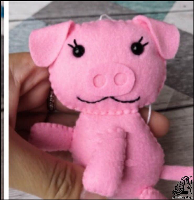 https://up.rozbano.com/view/2904716/Felt%20Doll%20Little%20Pigs.jpg