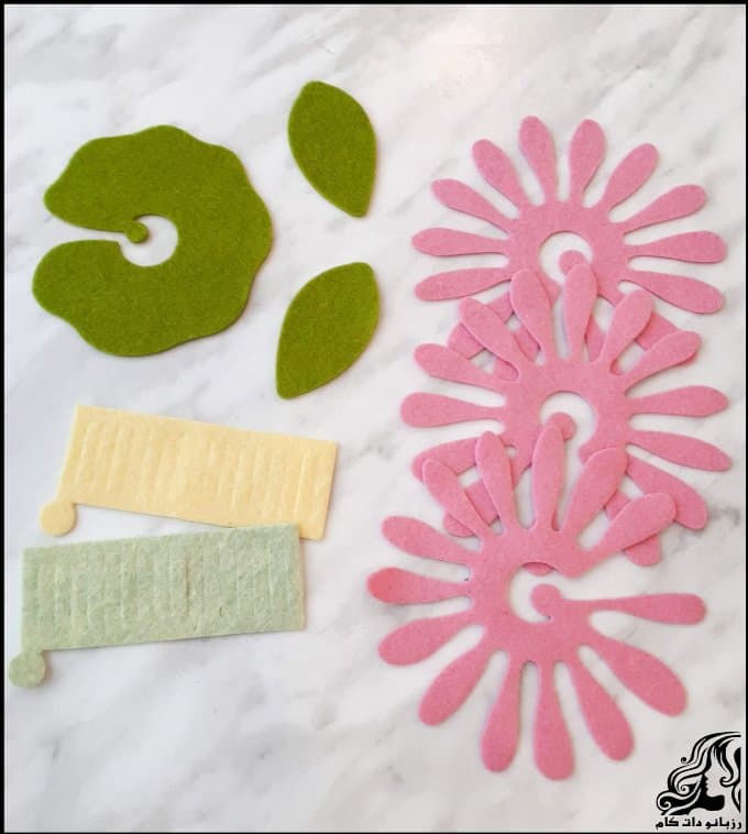 https://up.rozbano.com/view/3487338/Felt%20Flower%20DIY-01.jpg