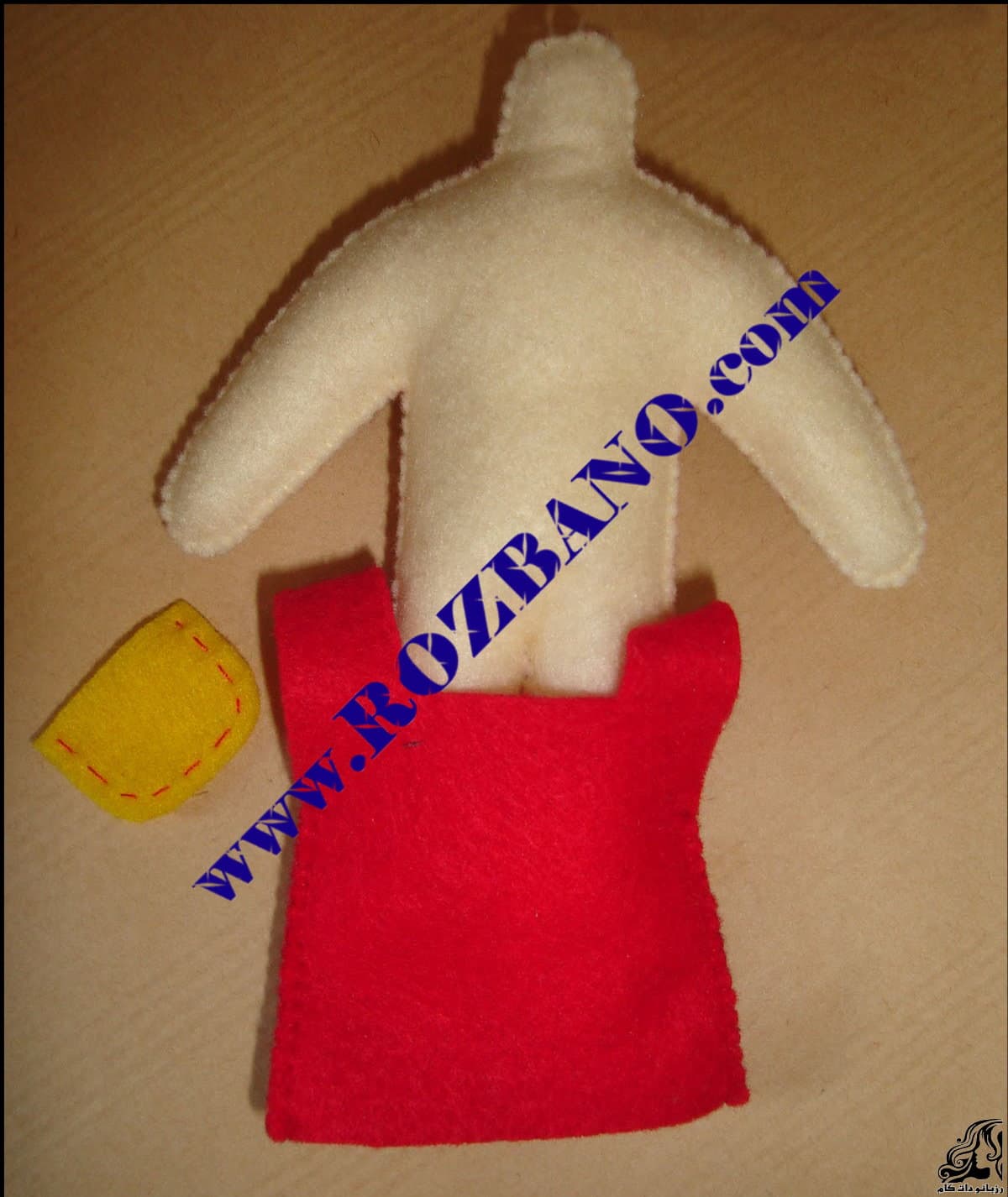 https://up.rozbano.com/view/2818059/Felt%20Girl%20Dolls-13.jpg