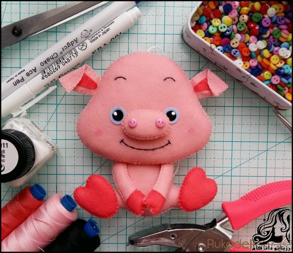 https://up.rozbano.com/view/2756861/Felt%20Pig-01.jpg