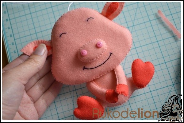 https://up.rozbano.com/view/2756890/Felt%20Pig-29.jpg
