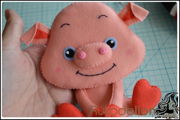 https://up.rozbano.com/view/2756896/Felt%20Pig-34.jpg