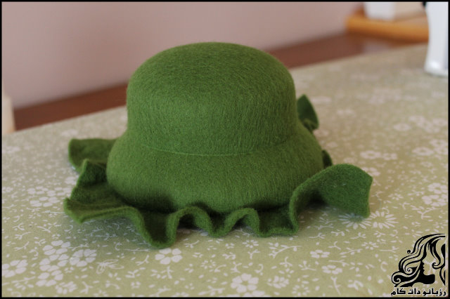 https://up.rozbano.com/view/2752675/Green%20Felt%20Hat-04.jpg