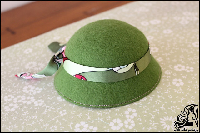 https://up.rozbano.com/view/2752671/Green%20Felt%20Hat.jpg