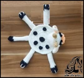 بافتنی و آموزش بافت ظروف هفت سین به شکل گاو - Haft20seen20with20cow20design 01