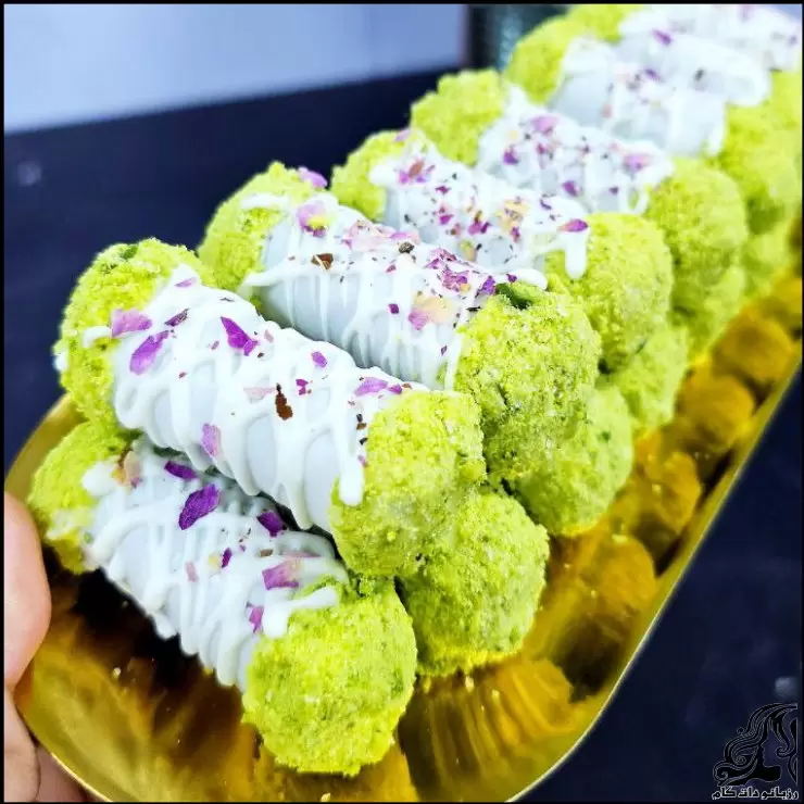 طرز تهیه رول خرمایی بدون فر | شیرینی فوری و سالم