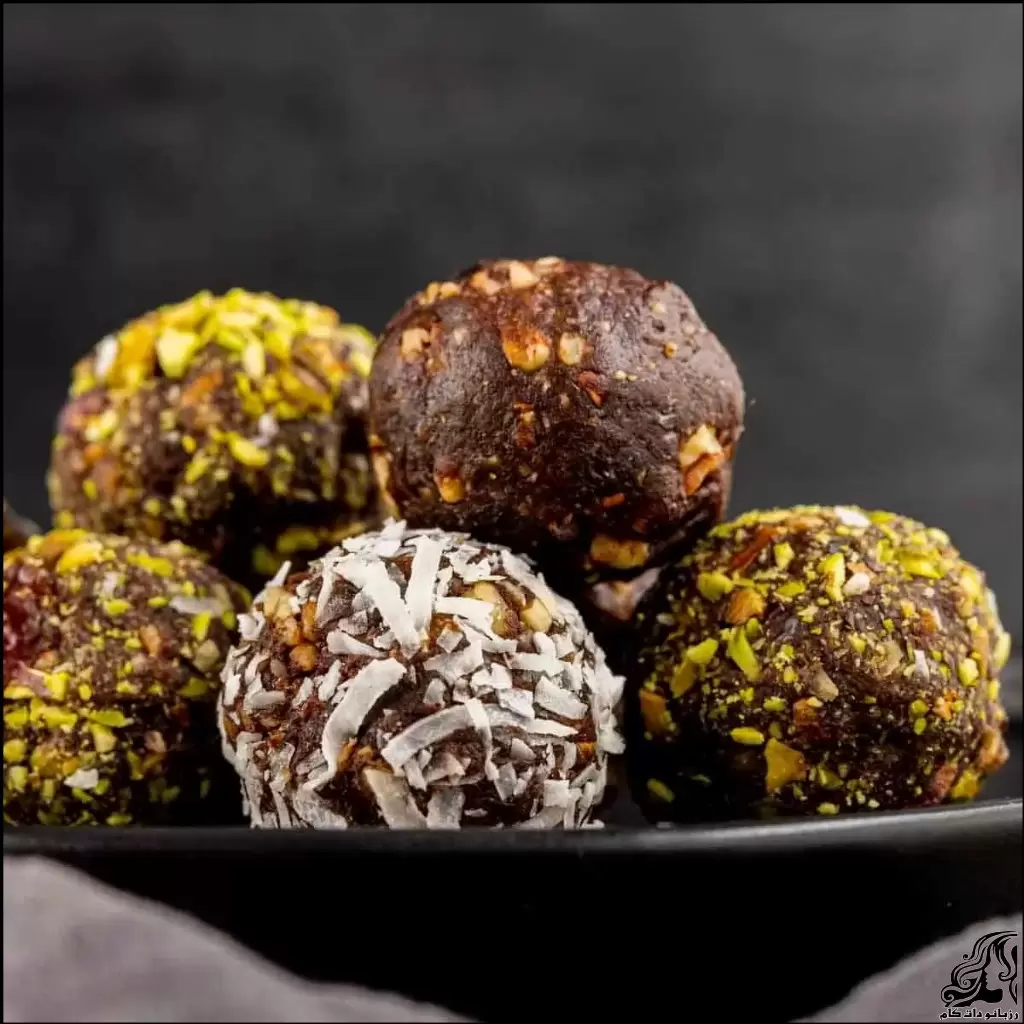 طرز تهیه توپک خرمایی ساده و خوشمزه برای افطار رمضان