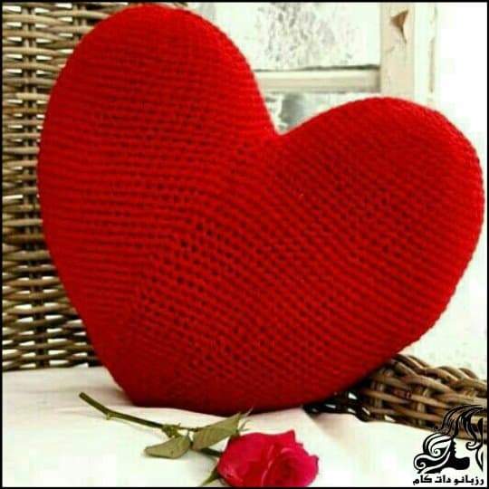 https://up.rozbano.com/view/3522190/Heart-shaped%20cushion%20texture.jpg
