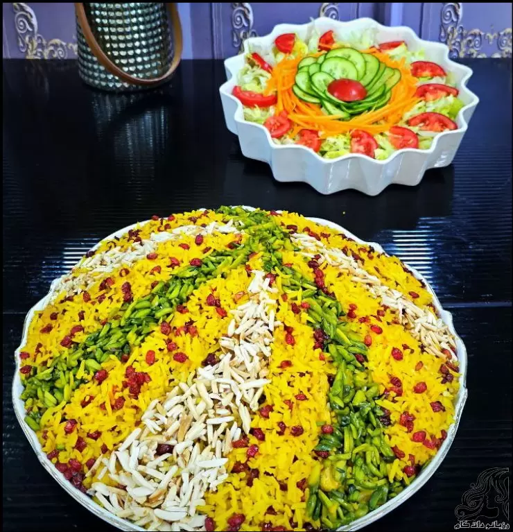 http://up.rozbano.com/view/3982930/How%20to%20Make%20Persian%20Carrot%20Rice%20(Havij%20Polo)%20with%20Chicken.webp