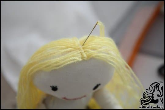 https://up.rozbano.com/view/3196671/Install%20hair%20for%20dolls%20with%20yarn-08.jpg