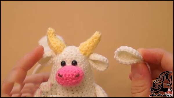 https://up.rozbano.com/view/3309520/Knitted%20cowboy%20cow%20doll-17.jpg