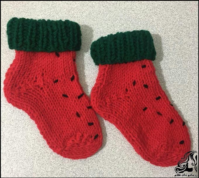 https://up.rozbano.com/view/3038294/Knitting%20socks%20watermelon.jpg