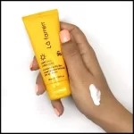 ضد آفتاب لافارر؛ محافظ پوست شما در برابر اشعه های مضر - Lafarre20sunscreen 01
