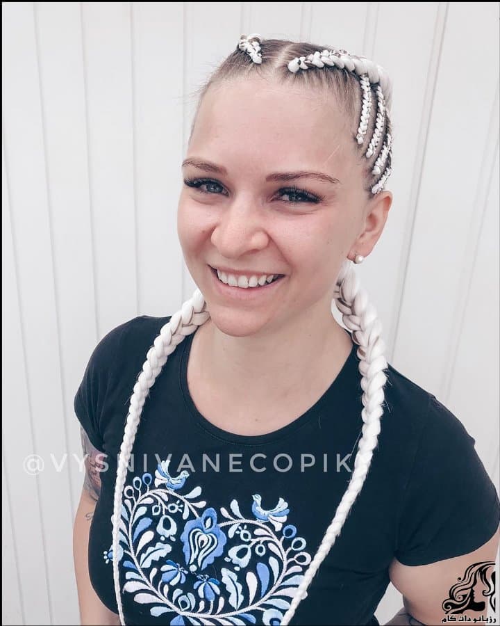 https://up.rozbano.com/view/2901415/Makeup%20Model%20and%20Makeup%20Tips-11-2.jpg
