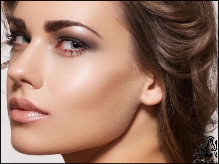 https://up.rozbano.com/view/2901418/Makeup%20Model%20and%20Makeup%20Tips-14.jpg